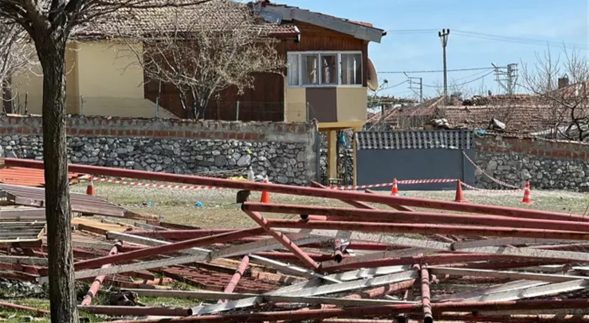 Altınlarını Çaldıkları Kadını Yakarak Öldürdüler